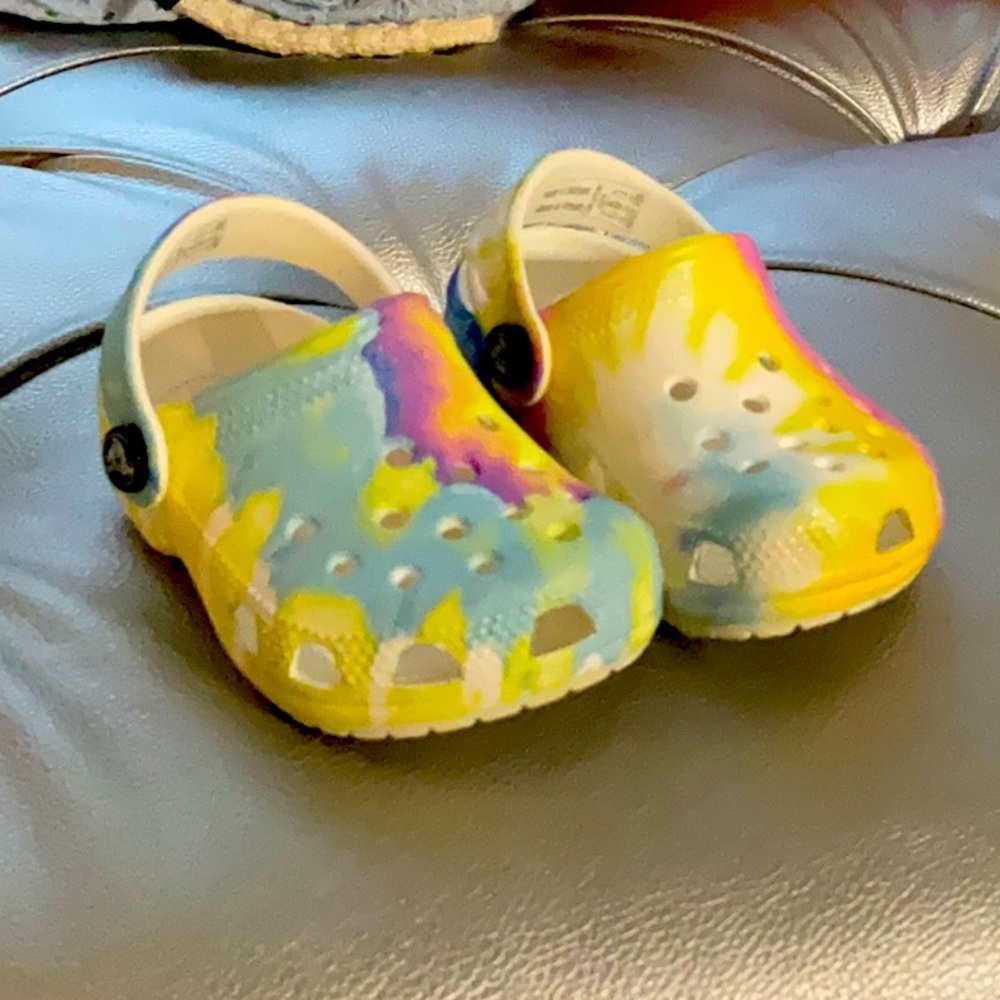 Baby crocs